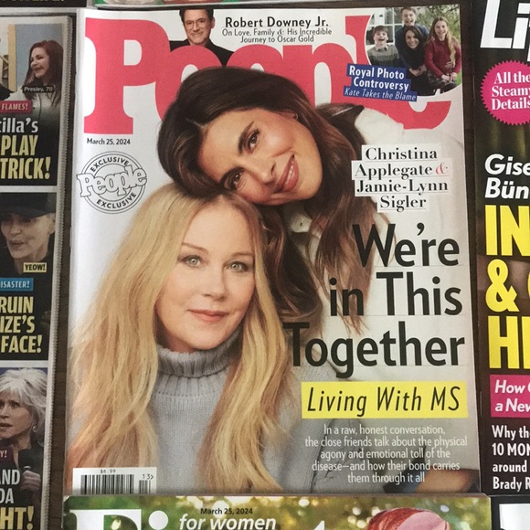 💕😻 BRAND NEW TAYLOR SWIFT 10 New magazines JUST FOR YOU PEOPLE WOMEN’S WORLD - Picture 15 of 17